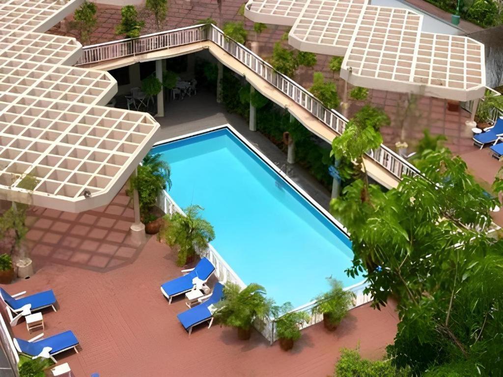 Hotel Ruposhi Bangla Daca Exterior foto